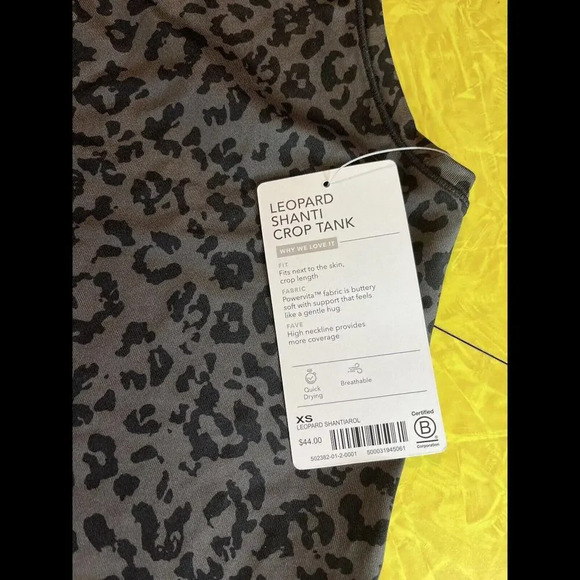 Athleta Leopard Shanti Crop Tank NWT - Picture 3 of 6